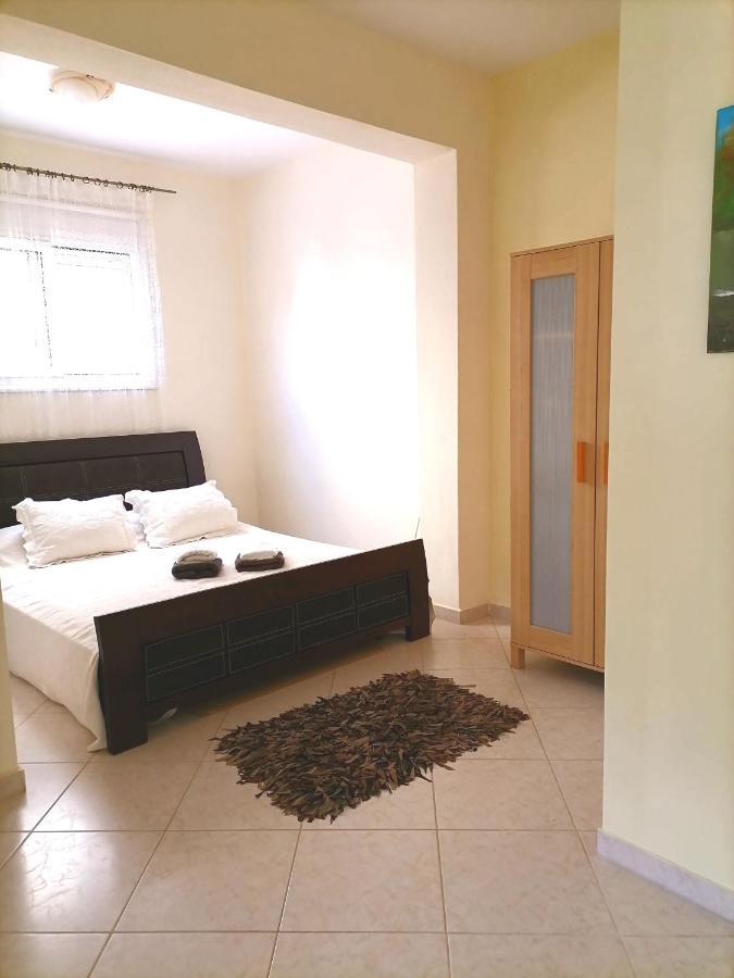 Tini'S Apartment Nea Iraklitsa 外观 照片