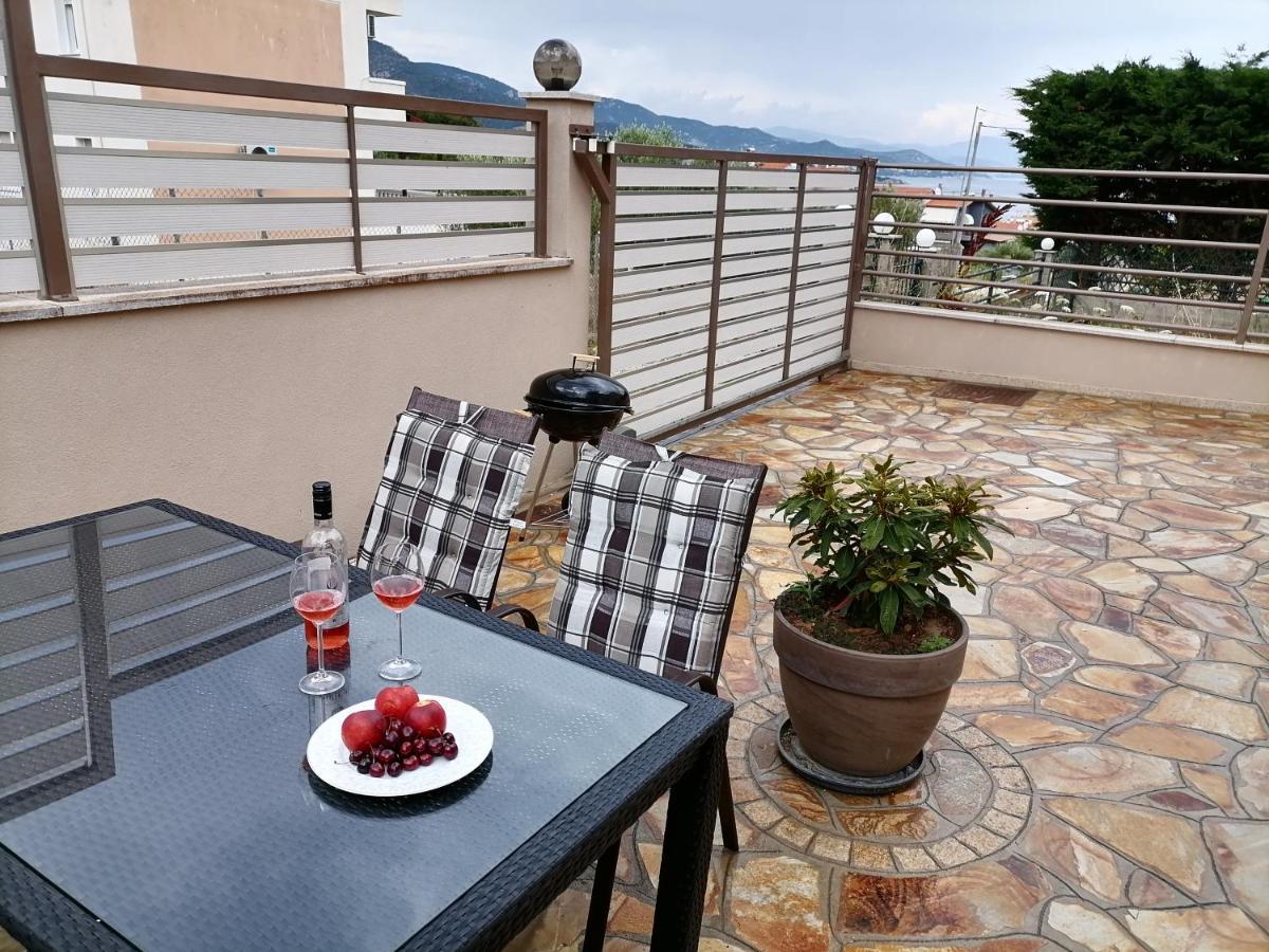 Tini'S Apartment Nea Iraklitsa 外观 照片